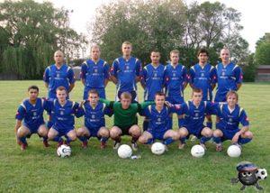 Украина Юнайтед 2008  нижний ряд четвертый слева