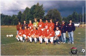 Каско 1996 сидит второй справа