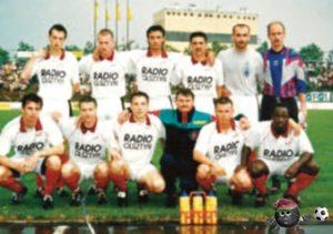 Стомил 96/97 стоит первый слева