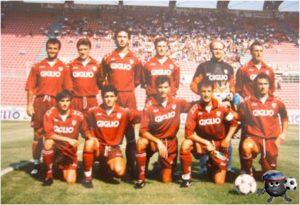 Реджана 95/96 сидит первый слева