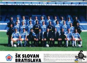 СК Слован Братислава 98/99 средний ряд четвертый слева